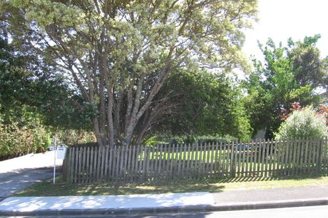 Photo of property in 1/4 Winifred Avenue, Bayview, Auckland, 0629