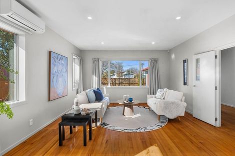 Photo of property in 5 Nortons Road, Avonhead, Christchurch, 8042