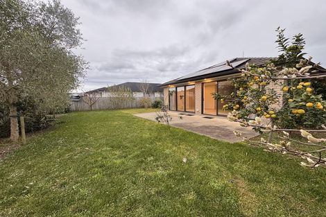 Photo of property in 12 Mangatiti Street, Papakura, 2110