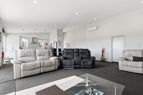 Photo of property in 29 Harding Drive, Papamoa Beach, Papamoa, 3118