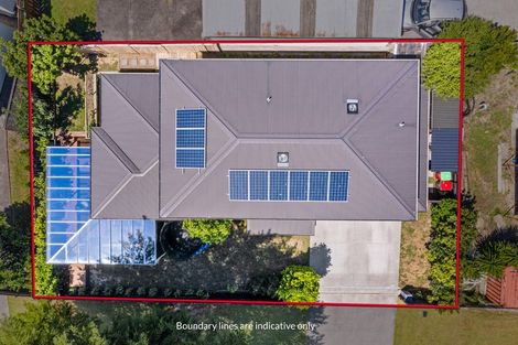 Photo of property in 1 Rapaki Place, Te Atatu Peninsula, Auckland, 0610