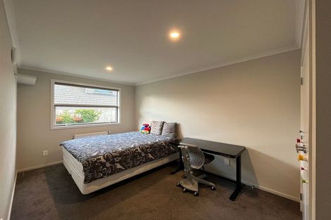 Photo of property in 18 Banks Boulevard, Whitby, Porirua, 5024
