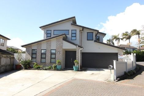 Photo of property in 43b Redoubt Road, Goodwood Heights, Auckland, 2105