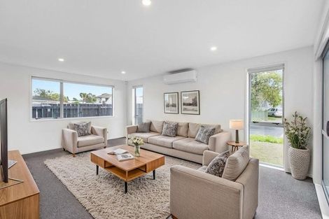 Photo of property in 14a Greenock Road, Ranui, Auckland, 0612