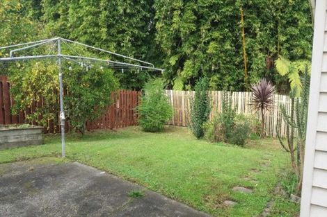 Photo of property in 75 Kemp Road, Massey, Auckland, 0614