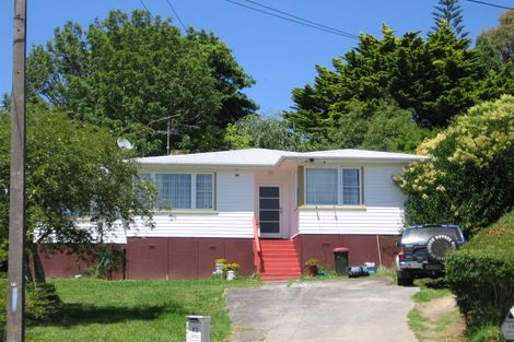 Photo of property in 17 Jamaica Place, Blockhouse Bay, Auckland, 0600