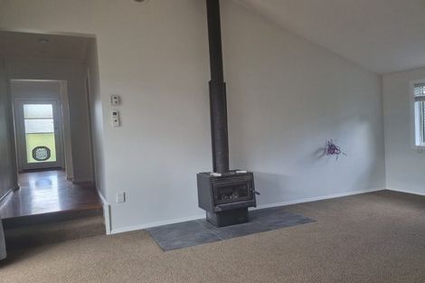 Photo of property in 8 Kempton Street, Greytown, 5712