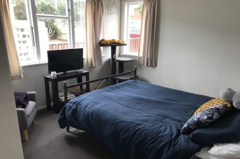 Photo of property in 30 Davidson Crescent, Tawa, Wellington, 5028