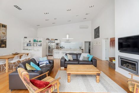 Photo of property in 14 Clipper Place, Whitianga, 3510