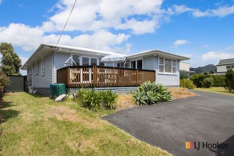 Photo of property in 44 Dillon Street, Waihi Beach, 3611