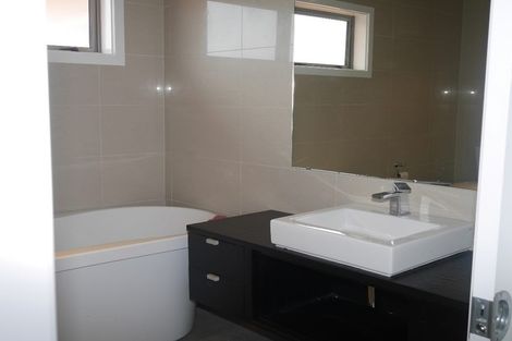 Photo of property in 31 Sumner Terrace, Aotea, Porirua, 5024