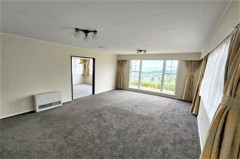 Photo of property in 24 Cypress Drive, Maungaraki, Lower Hutt, 5010