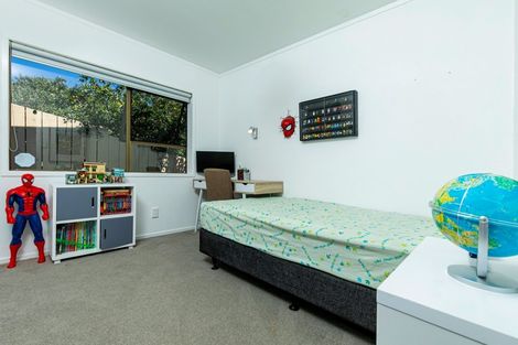 Photo of property in 2/22 Beulah Avenue, Rothesay Bay, Auckland, 0630