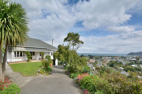Photo of property in 40 Tomahawk Road, Andersons Bay, Dunedin, 9013