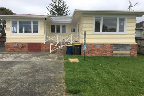 Photo of property in 16 Beaubank Road, Kelston, Auckland, 0602