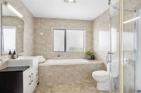 Photo of property in 3a Reynolds Place, Torbay, Auckland, 0630