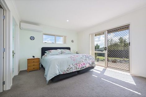 Photo of property in 4 Sandhurst Rise, Henderson, Auckland, 0612