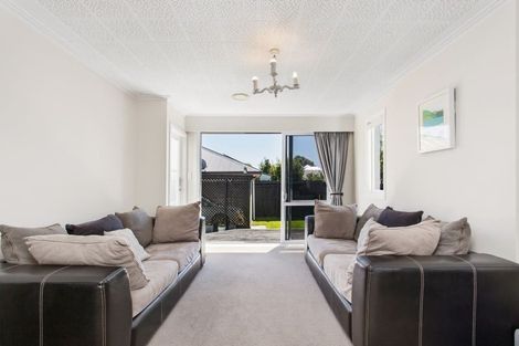 Photo of property in 2/18 Selwyn Street, Somerfield, Christchurch, 8024