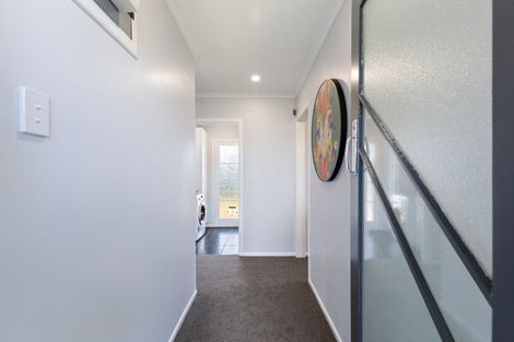 Photo of property in 25 Battersea Place, Roslyn, Palmerston North, 4414