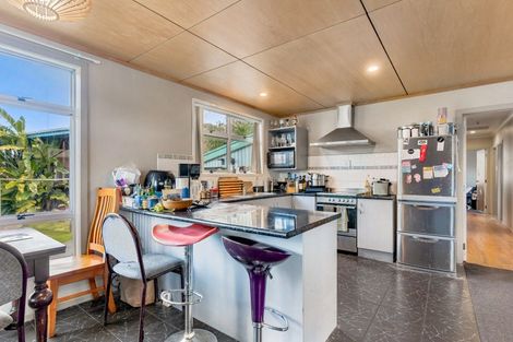 Photo of property in 112 Isabel Street, Whangamata, 3620