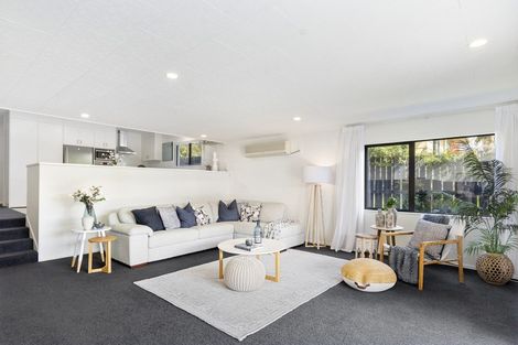 Photo of property in 32a Simpson Road, Papamoa Beach, Papamoa, 3118