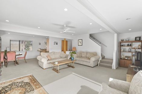 Photo of property in 2/94a Coronation Road, Hillcrest, Auckland, 0627