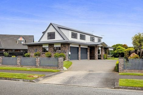 Photo of property in 11 County Drive, Hawera, 4610