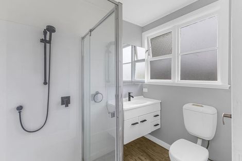 Photo of property in 29 Wilson Street, Waverley, 4510