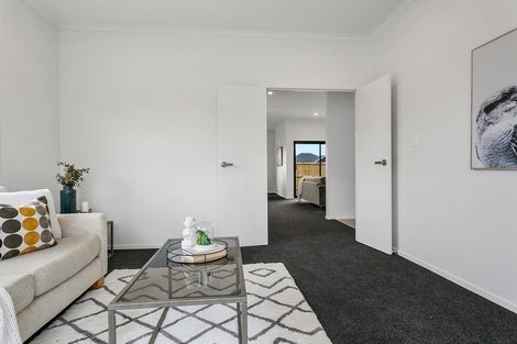 Photo of property in 24 Rose Leigh Drive, Cambridge, 3434