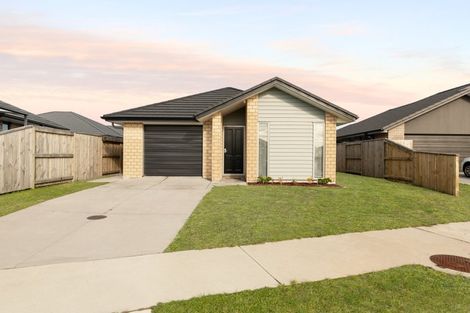 Photo of property in 33 Kanapa Close, Papamoa, 3118