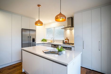 Photo of property in 19 Betsland Crescent, Hillcrest, Auckland, 0627