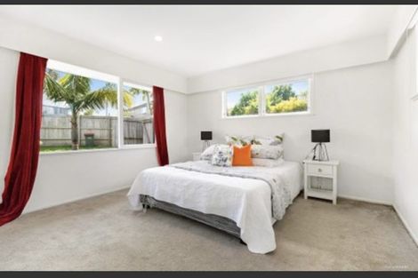 Photo of property in 158 Carlisle Road, Northcross, Auckland, 0632