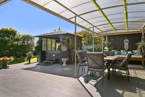 Photo of property in 11 Carpentras Way, Nukuhau, Taupo, 3330