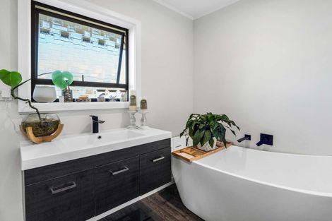 Photo of property in 1 Mathew Street, Dannevirke, 4930