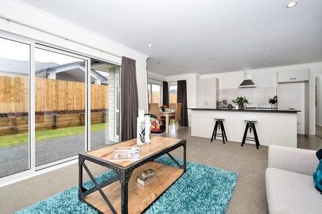 Photo of property in 7 Pohue Avenue, Huapai, Kumeu, 0810