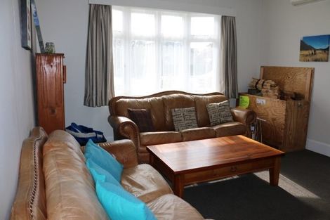 Photo of property in 12 Lyndhurst Street, Takaro, Palmerston North, 4412