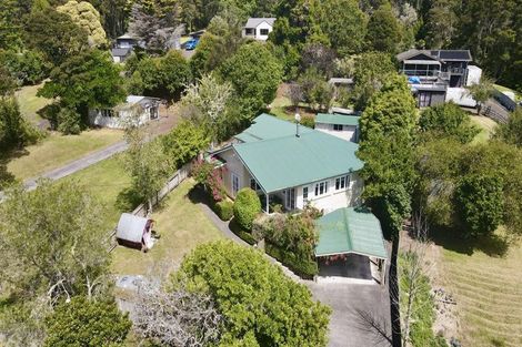 Photo of property in 42 Mountain Road, Henderson Valley, Auckland, 0612