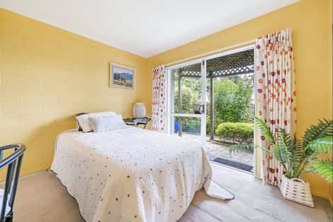 Photo of property in 88a Paremata Road, Paremata, Porirua, 5024