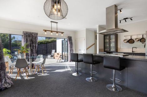 Photo of property in 15 Riddington Rise, Ohauiti, Tauranga, 3112