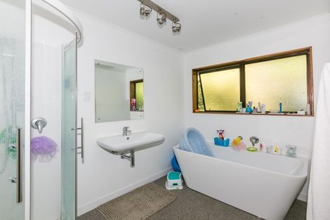 Photo of property in 42 James Cook Street, Havelock North, 4130