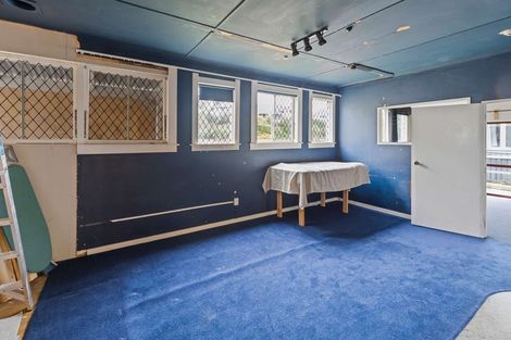 Photo of property in 1 Moore Avenue, Tawhero, Whanganui, 4501