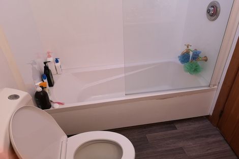 Photo of property in 2/5 Scarborough Terrace, Mount Victoria, Wellington, 6011