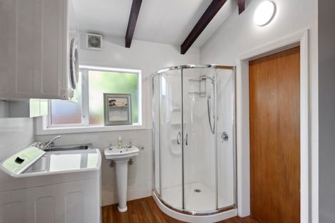 Photo of property in 11a Weston Road, St Albans, Christchurch, 8052