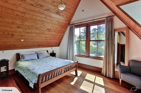 Photo of property in 31 Tinopai Road, Titirangi, Auckland, 0604