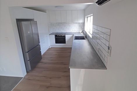 Photo of property in 37 West Lynn Road, Titirangi, Auckland, 0604