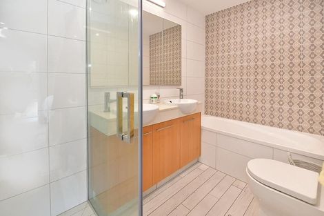 Photo of property in 215/252 Centreway Road, Orewa, 0931