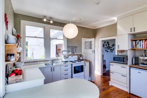 Photo of property in 99 Tollemache Road East, Longlands, Hastings, 4122