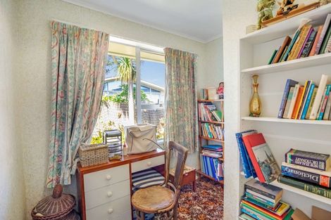 Photo of property in 102 Matai Street, Castlecliff, Whanganui, 4501
