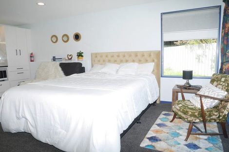 Photo of property in 206 Matai Road, Raumati Beach, Paraparaumu, 5032