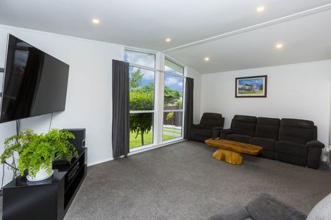 Photo of property in 27 Kiwi Street, Heretaunga, Upper Hutt, 5018